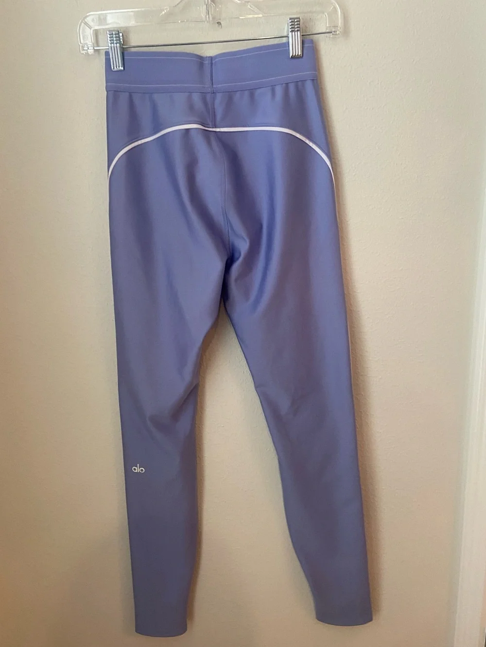 Alo Yoga Airlift High-Waist Suit Up Leggings Lilac Blue White Piping M